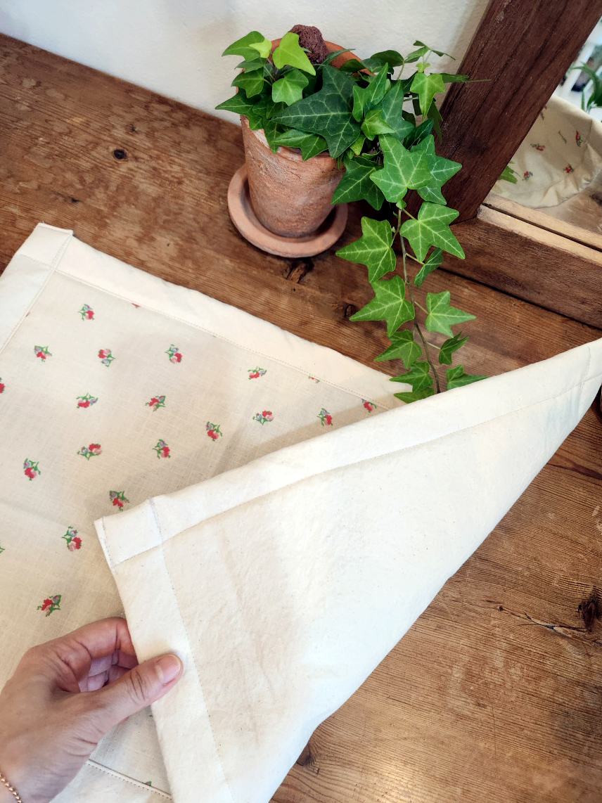 Plain cotton and floral patterned bath mat